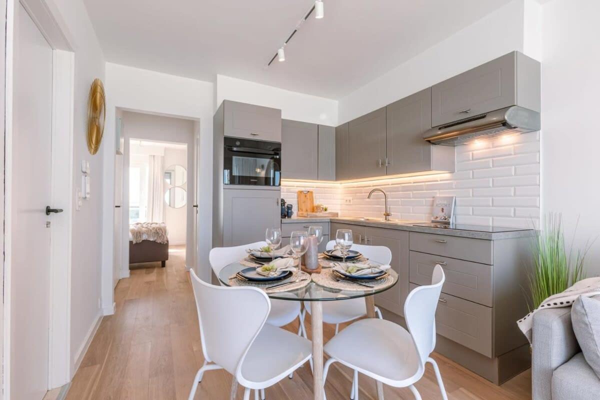 קנוקה-הייסט Huswell - Stunning Seafront Apartment מראה חיצוני תמונה